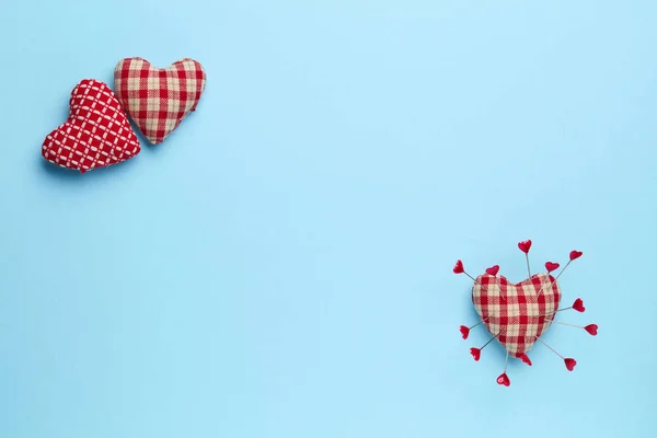 Plain Blue Background Three Red Hearts — Stock Photo, Image