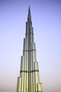 Dubai, Birleşik Arap Emirlikleri - 9 Ocak 2013: Burj Khalifa, 829.8 m, Downtown Burj Dubai dünyanın en yüksek insan yapımı yapısı 
