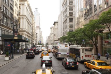 New York City, Amerika Birleşik Devletleri - 24 Mayıs 2015: Times Square, Broadway tiyatroları ve animasyonlu Led işaretleri, özellikli, New York ve Amerika Birleşik Devletleri'nin sembolüdür