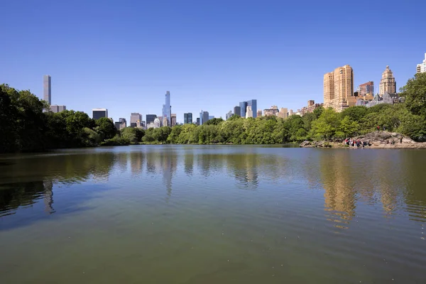 Central Park lake görünümü, New York City, ABD