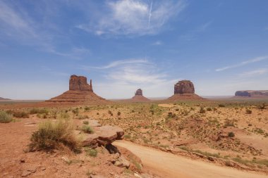 Doğu ve Batı Mitten Buttes ve Anıt Vadisi Navajo kabile Park Arizona-Utah sınırında ABD Merrick Butte