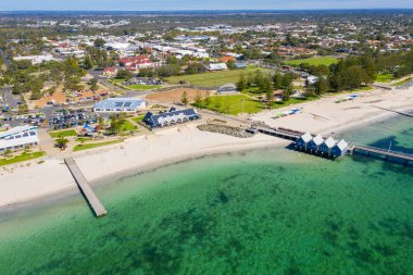 Busselton İskelesi, Batı Avustralya 1841 metre uzunluğunda dünyanın en uzun ikinci ahşap iskele.