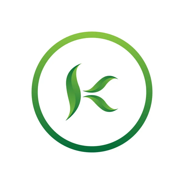 Vetor ilustração letra k com folha e círculo natureza ícone logotipo design cor verde — Vetor de Stock