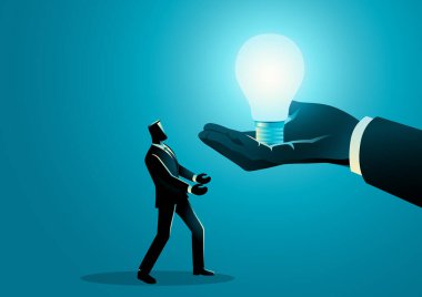 İş adamı dev bir elden parlayan bir ampul almak için elini uzatıyor. Fırsat, liderlik desteği, yenilik, kariyer büyümesi ve ilham konsepti.