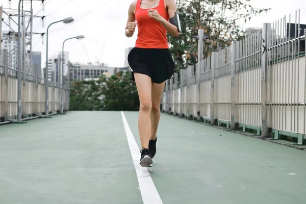 Las Piernas Mujer Corriendo Ejercicio Aire Libre Concepto Fitness Bienestar — Foto de Stock