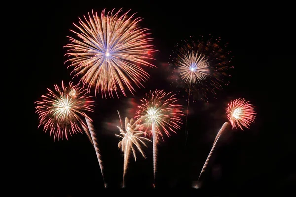 Fuegos Artificiales Coloridos Festivos Fondo Del Cielo Nocturno Fiesta Celebración — Foto de Stock