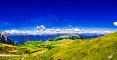 Schlern dağın içinde South Tyrol - İtalya üzerinden panoramik görünüm