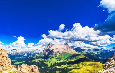 Güney Alpler Tyrol'deki / daki marmolada dağda görüntülemek
