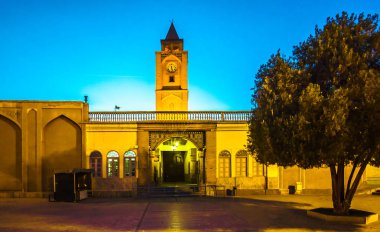 Isfahan - Iran Vank Katedrali giriş kapısı üzerinde göster