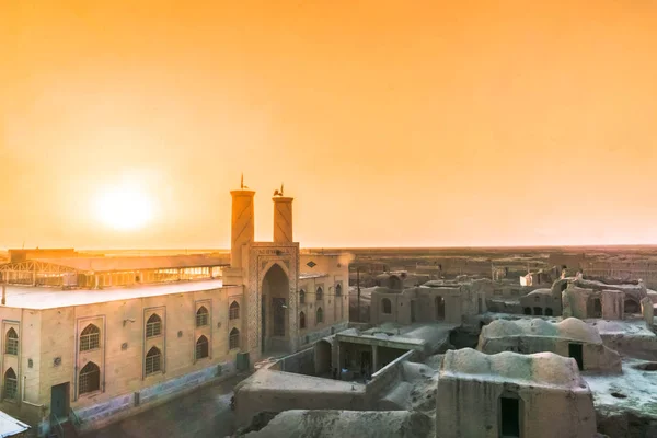 Vista Atardecer Sobre Mezquita Ghoortan Citadell Por Pueblo Varzaneh Irán — Foto de Stock