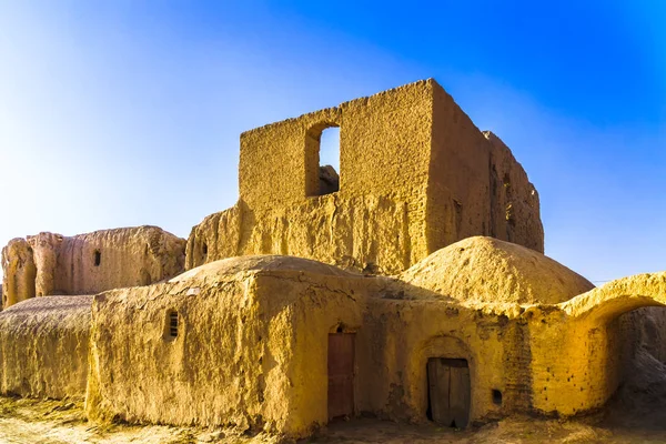 Переглянути Руїни Ghoortan Citadell Varzaneh Ірані — стокове фото