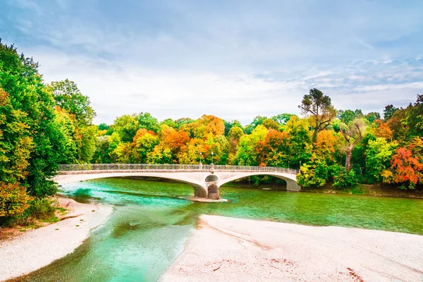 View Colorful Autumn Landscape Isar River Munich Bavaria Germany — Stock Photo, Image