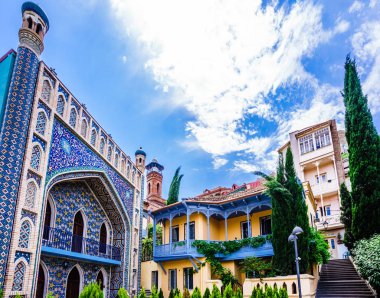 Juma Camii ve Arapça tarzı binasında eski Tiflis, Gürcistan