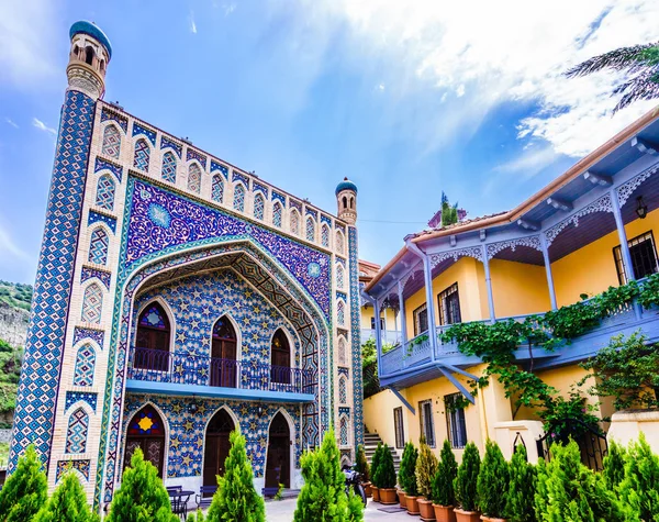 Juma Camii ve Arapça tarzı binasında eski Tiflis, Gürcistan