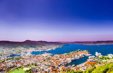 Cityscape bryggen - Norveç üzerinden panoramik görünüm 