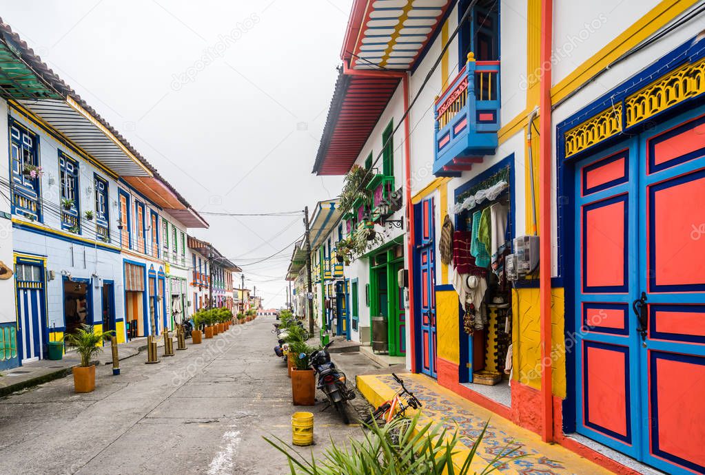 Viewon colonial buildings in the streets of Filandia, Colombia