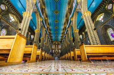Antioquia, Kolombiya Jardin köyünde kilise görünümü