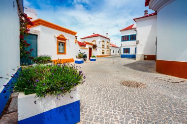 Portekiz 'in eski Vila Nova de Milfontes kentinin manzarası