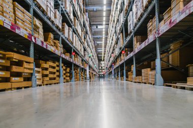 Ambar koridorda bir IKEA mağazası