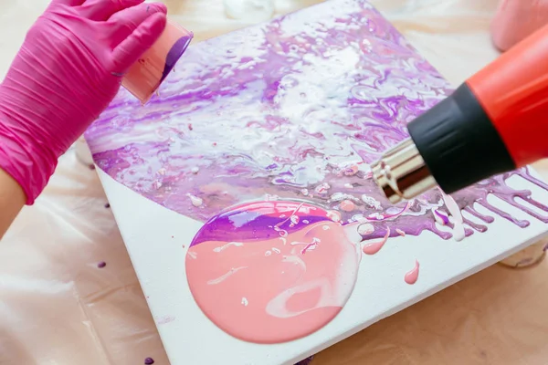 Acrylic pouring is a fun and easy way to create one-of-a-kind works of art. Even if you ve never painted before and don t consider yourself an artist, this technique is something anyone can do.