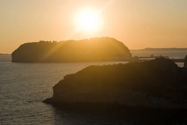 Coucher Soleil Derrière Île Nisida Naples Italie — Photo