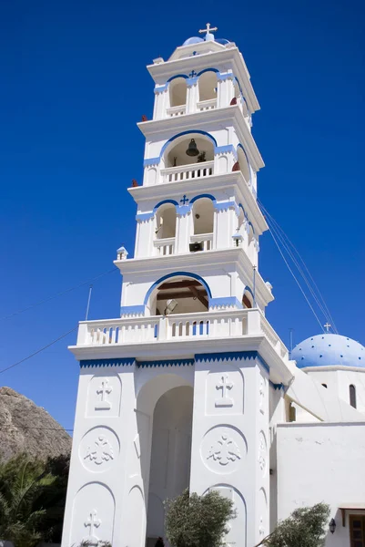 Bir Yunan ortodoks kilisesinin çan kulesi, Santorini — Stok fotoğraf