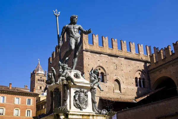 Vista de la fuente de Neptuno en Bolonia, Italia — Foto de Stock