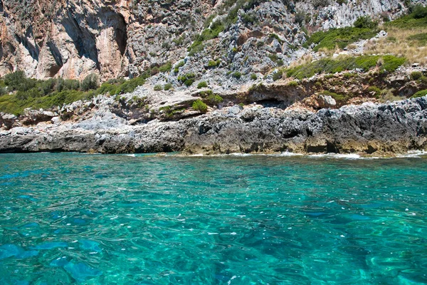 Szczegóły Dotyczące Wybrzeża Wyspy Dino Kalabrii Włochy — Zdjęcie stockowe