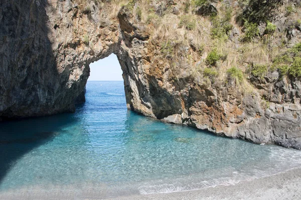 Calabria Talya Daki Arcomagno Plajı — Stok fotoğraf