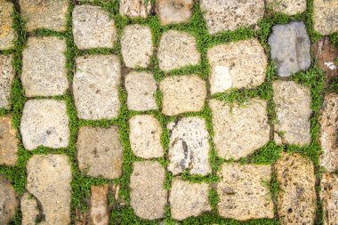 Eski bir taş döşeme podyum fotoğraf gösterimi