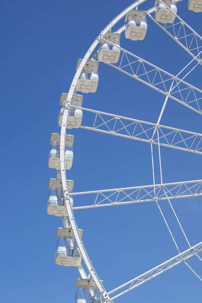 Nova Roda Gigante Branca Céu Azul Viareggio Toscana Itália — Fotografia de Stock