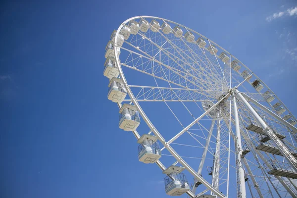 Nova Roda Gigante Branca Céu Azul Viareggio Toscana Itália — Fotografia de Stock