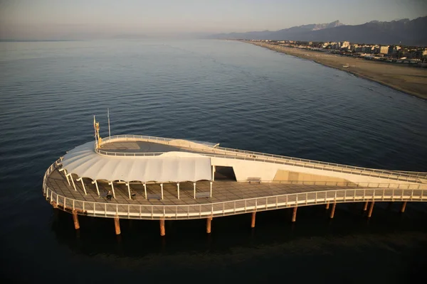 Переглянути Лідо Камайоре Jetty Версилії Тоскані Італія — стокове фото