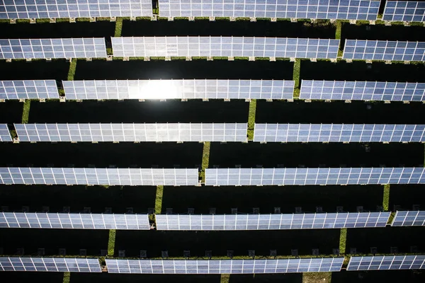 Série Painéis Solares Para Produção Eletricidade Plena Luz Dia — Fotografia de Stock