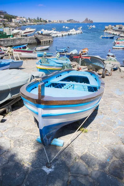 Vista Del Pequeño Puerto Aci Reale Sicilia Italia — Foto de Stock