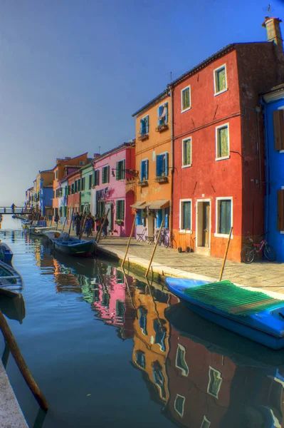 Widok Małe Kolorowe Wsi Burano Niedaleko Wenecji — Zdjęcie stockowe