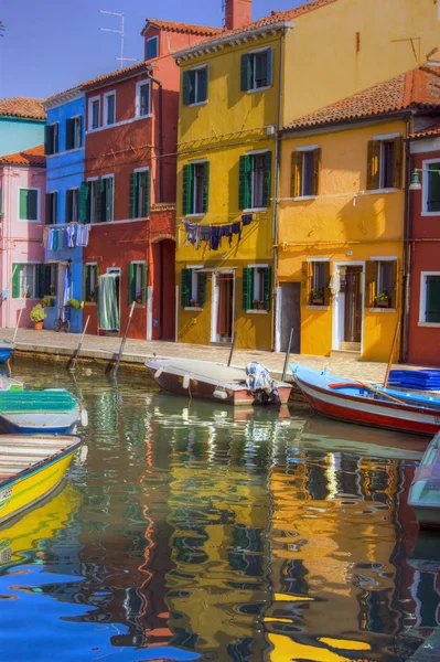 Syn Små Och Färgstarka Byn Burano Nära Venedig — Stockfoto