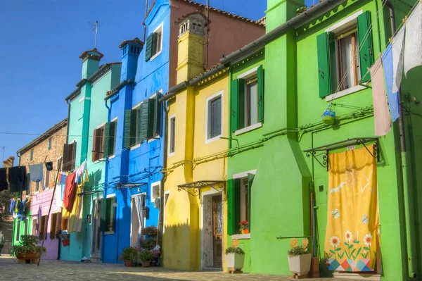 Pemandangan Desa Burano Yang Kecil Dan Berwarna Warni Dekat Venesia — Stok Foto