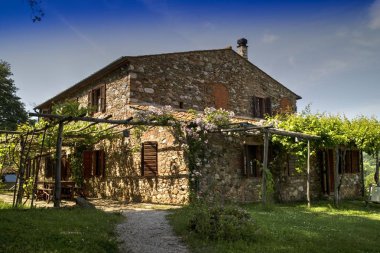 Kurtarma konut evlerin inşa Tuscan tarzı mimaride inşa