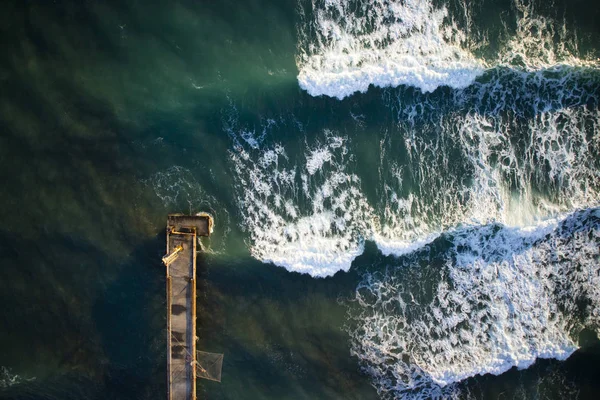 Pier av Cinquale i massa Carrara — Stockfoto