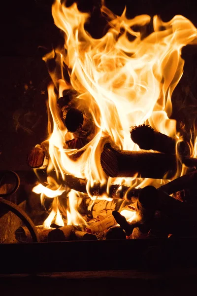 The red burning of wood — Stock Photo, Image