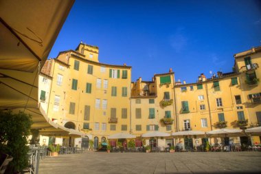 Lucca amfitiyatrosu Piazza