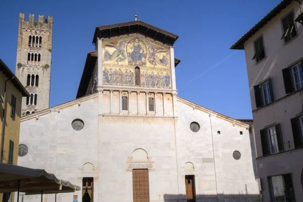 Basilika von San Frediano Lucca — Stockfoto