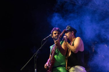 Bergamo, İtalya - 29 Haziran 2018: İtalyan komedi heavy metal grubu Roma'dan, çelik Nanowar Sanpaolo dargon Bg. Brambilla Simone canlı haber fotoğrafçı Birranbanda Festivali'nde gerçekleştirir