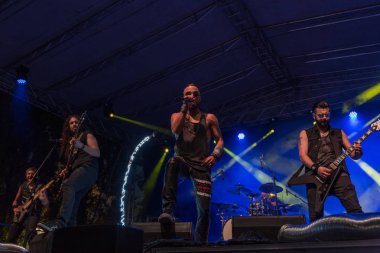 Bergamo, İtalya - 29 Haziran 2018: İtalyan power metal grubu Lionsoul Birranbanda Festivali'nde Sanpaolo dargon Bg. Brambilla Simone canlı haber fotoğrafçı gerçekleştirir