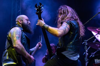 Bergamo, İtalya - 29 Temmuz 2018: İtalyan Metal grubu 6 halk ve Metal Malpaga Fest (Bg) Atavicus gerçekleştirir. Brambilla Simone canlı haber fotoğrafçı