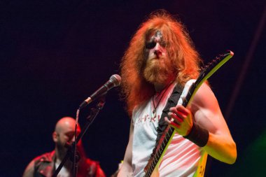 Bergamo, İtalya - 29 Temmuz 2018: İtalyan Metal grubu 6 halk ve Metal Malpaga Fest (Bg) Atavicus gerçekleştirir. Brambilla Simone canlı haber fotoğrafçı