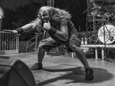 Bergamo, İtalya - 26 Ağustos 2018: İtalyan Thrash-Death Metal grubu Pollo Metal festivalinde SPAZIO Polaresco (Bg), Methedras gerçekleştirir. Brambilla Simone canlı haber fotoğrafçı