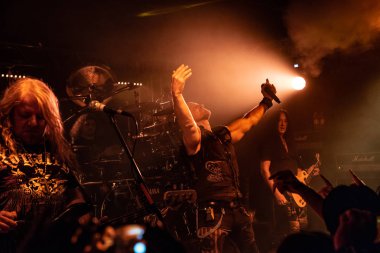 Milan, İtalya - 3 Ekim 2018: Alman power metal grubu efsane kulüpte Primal Fear gerçekleştirir. Brambilla Simone canlı haber fotoğrafçı