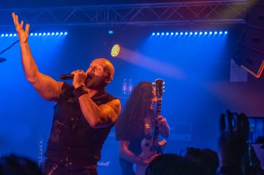 Milan, İtalya - 3 Ekim 2018: Alman power metal grubu efsane kulüpte Primal Fear gerçekleştirir. Brambilla Simone canlı haber fotoğrafçı